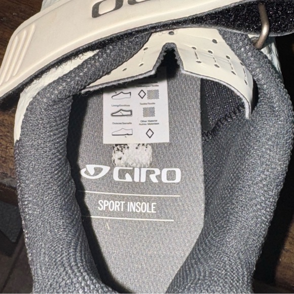 Giro Ranger Spin Cycle Shoes 6.5 Cream and Black - Picture 10 of 16